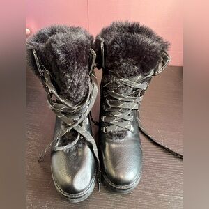 Esprit Black Healed Lace Up Boot with Faux Fur Women’s Sz 9
